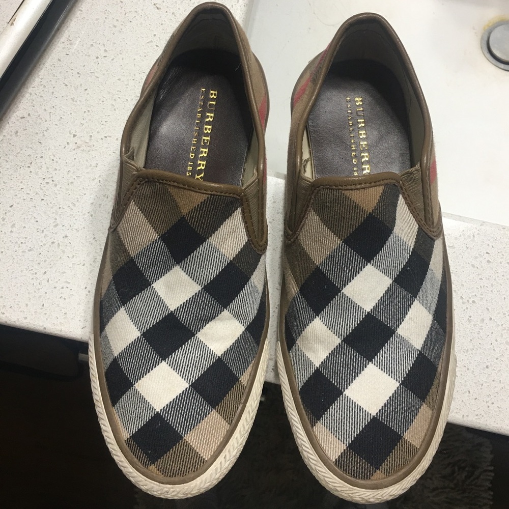 Burberry shoes